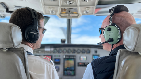 Patrick Keller (left) and Michael Jurgensen (right) during flight