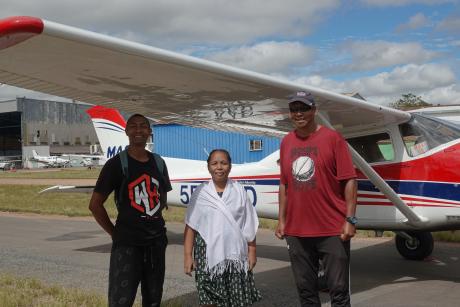 Hasina, Njaka, Saholiarisoa