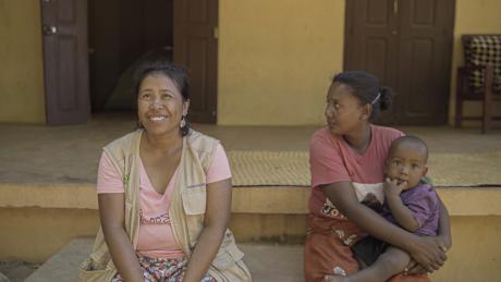 Maholy with Lovasoa and his mother